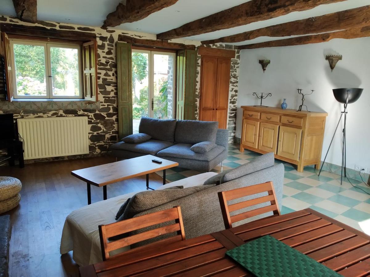 Maison En Pierre Dans Son Nid De Verdure Roz-Landrieux Εξωτερικό φωτογραφία