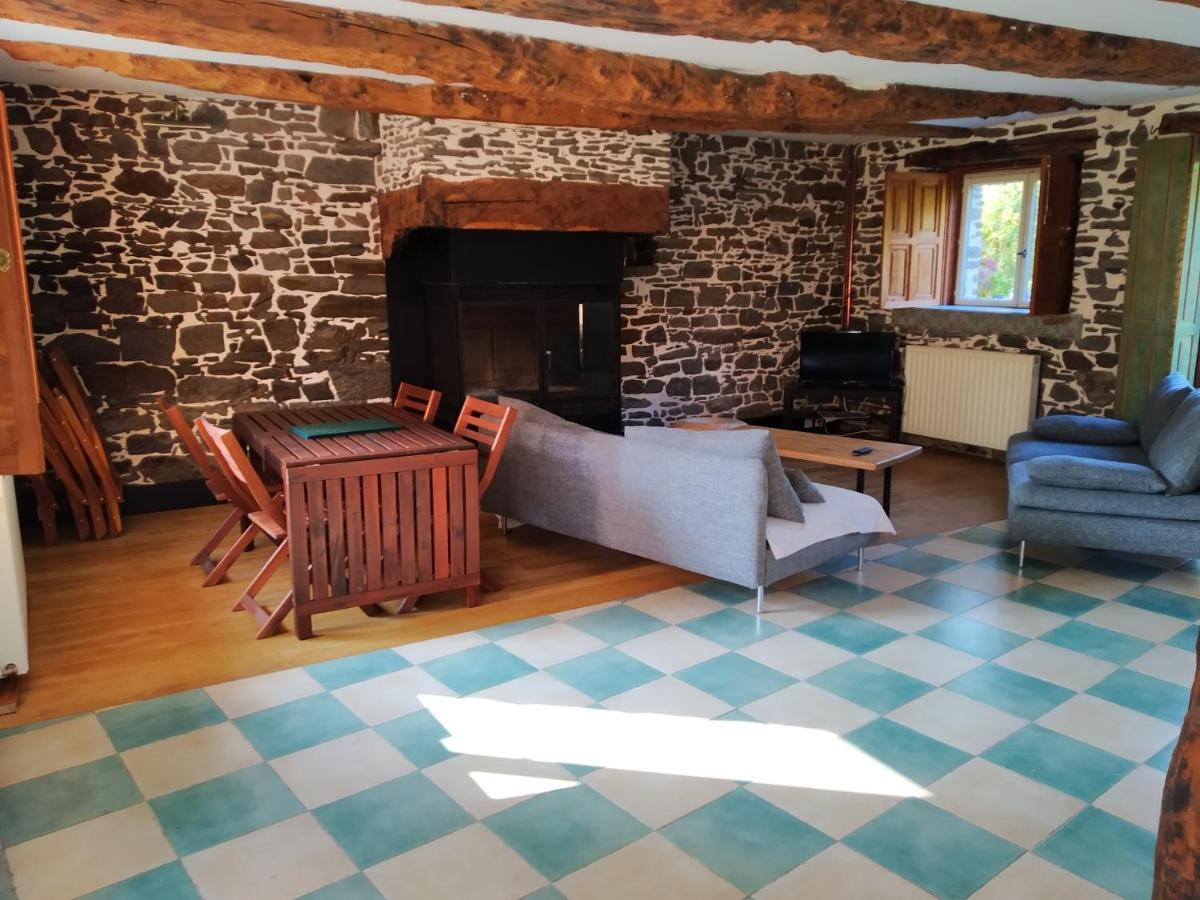 Maison En Pierre Dans Son Nid De Verdure Roz-Landrieux Εξωτερικό φωτογραφία