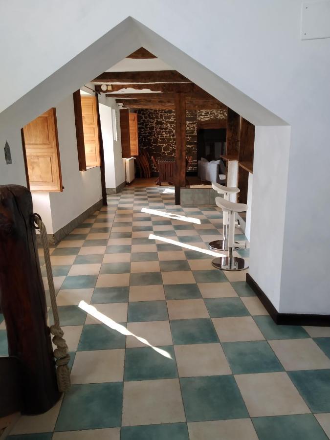 Maison En Pierre Dans Son Nid De Verdure Roz-Landrieux Εξωτερικό φωτογραφία