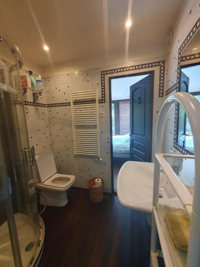 Maison En Pierre Dans Son Nid De Verdure Roz-Landrieux Εξωτερικό φωτογραφία